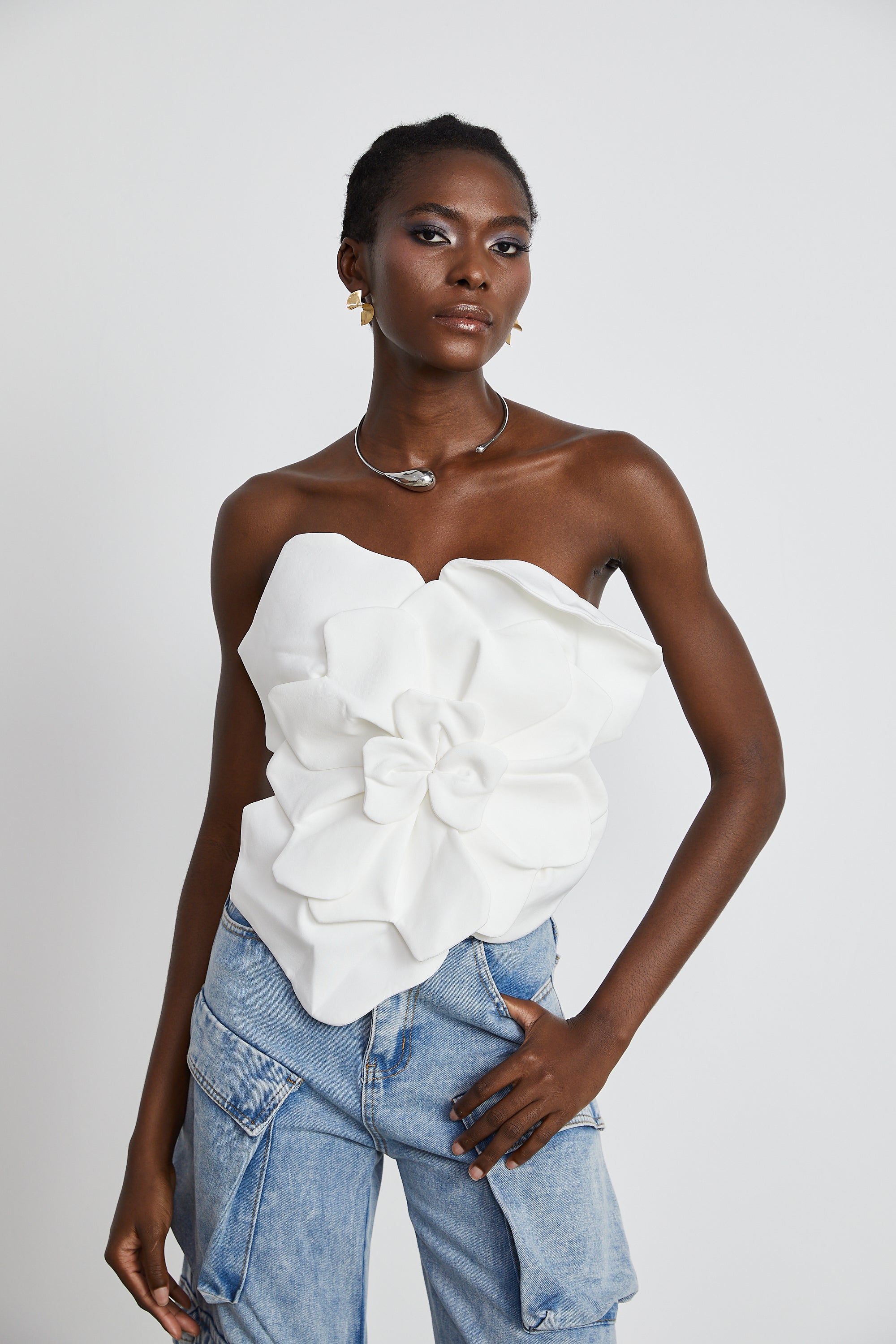 Ilyndra white floral off-shoulder top