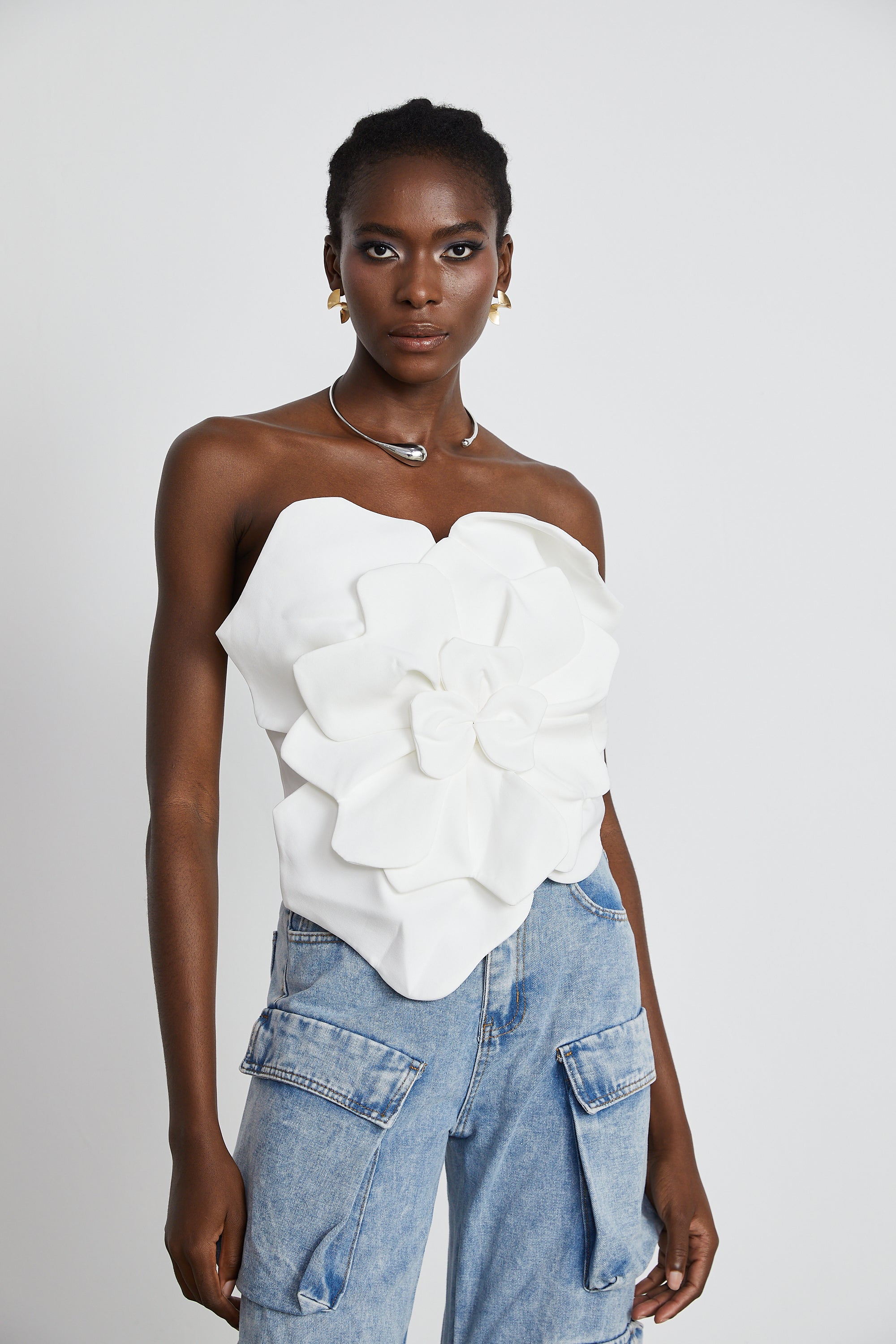 Ilyndra white floral off-shoulder top